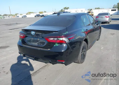 2022 Toyota Camry Nightshade Edition Hybrid z USA, uszkodzony, nr VIN 4T1G31AK7NU042091